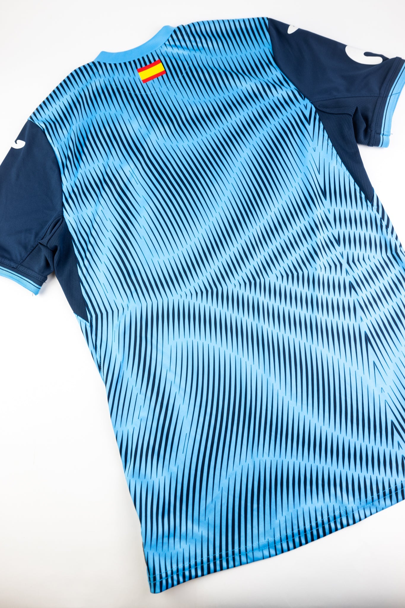 inter FS 2020-21 Football Shirt (Medium)