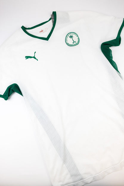 Saudi Arabia 2008-09 Football Shirt (Medium)