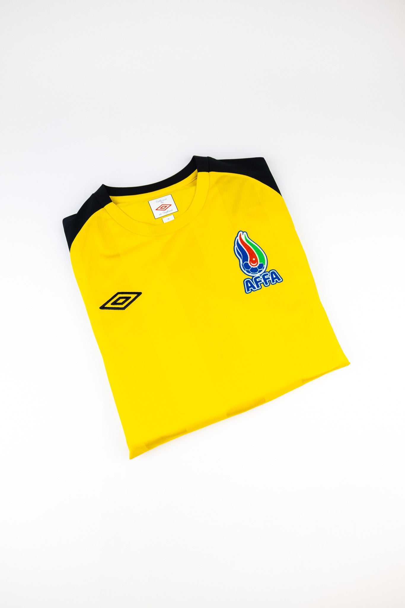 Azerbaijan 2009-10 Football Shirt (Medium)