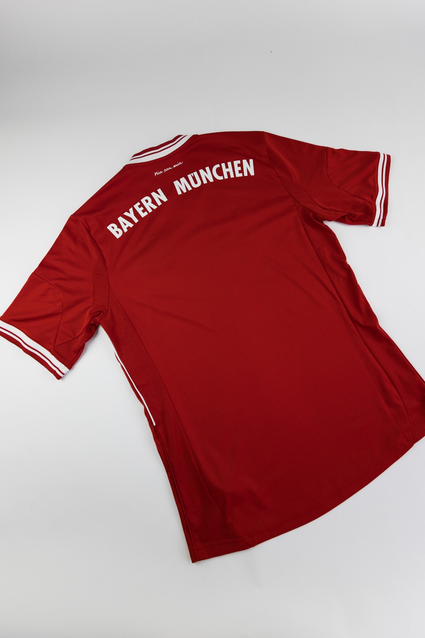 Bayern Munich 2013-14 Football Shirt (XL)