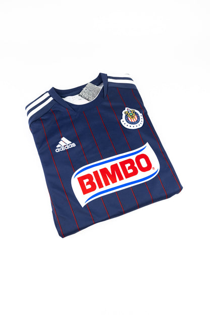 Chivas 2011-12 Football Shirt (Small)
