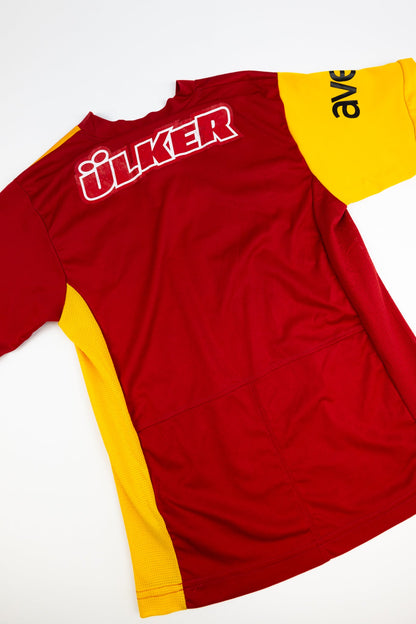 Galatasaray 2011-12 Football Shirt (XS)