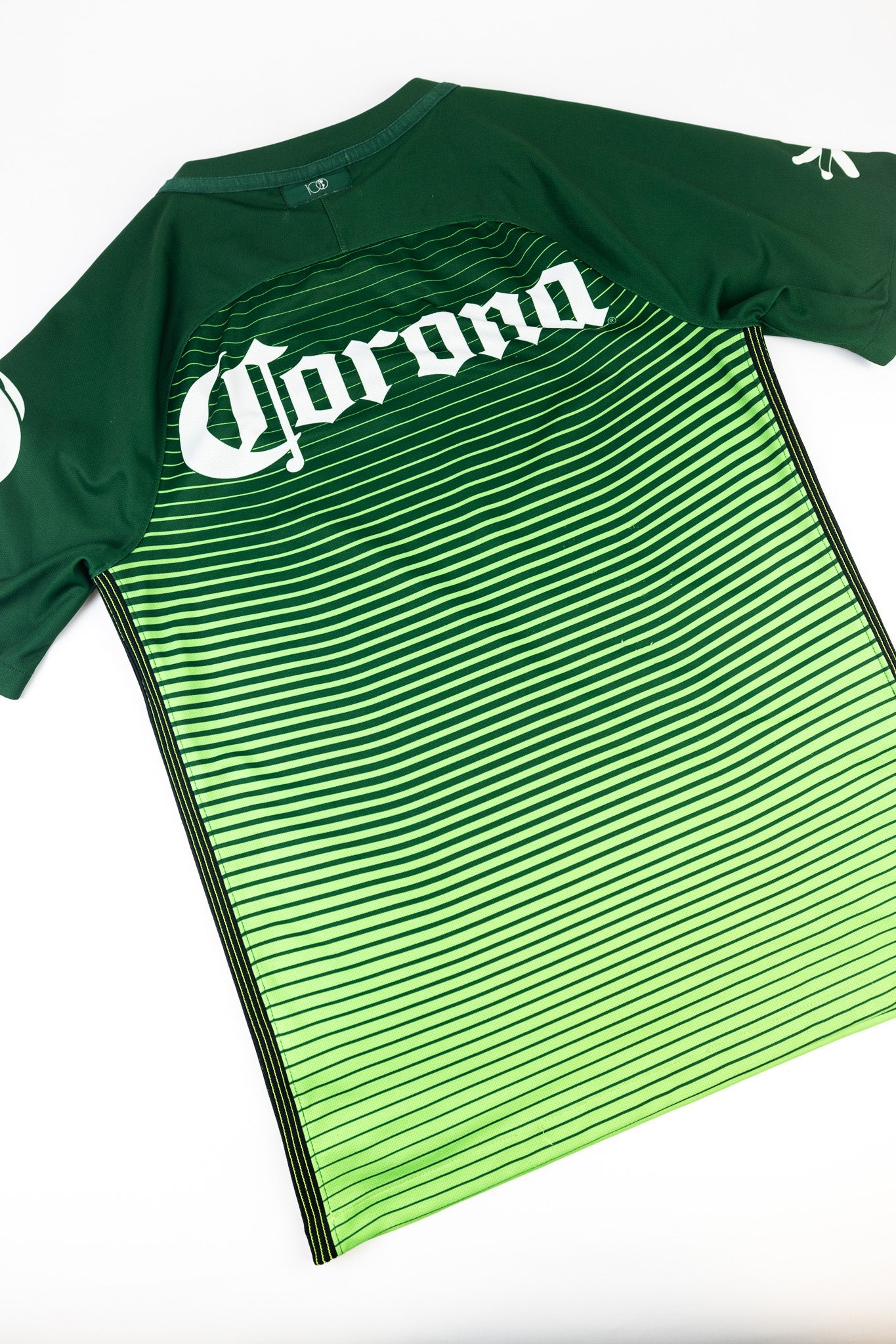 Club America 2016-17 Football Shirt (Small)