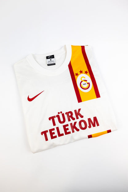 Galatasaray 2012-13 Football Shirt (Small)