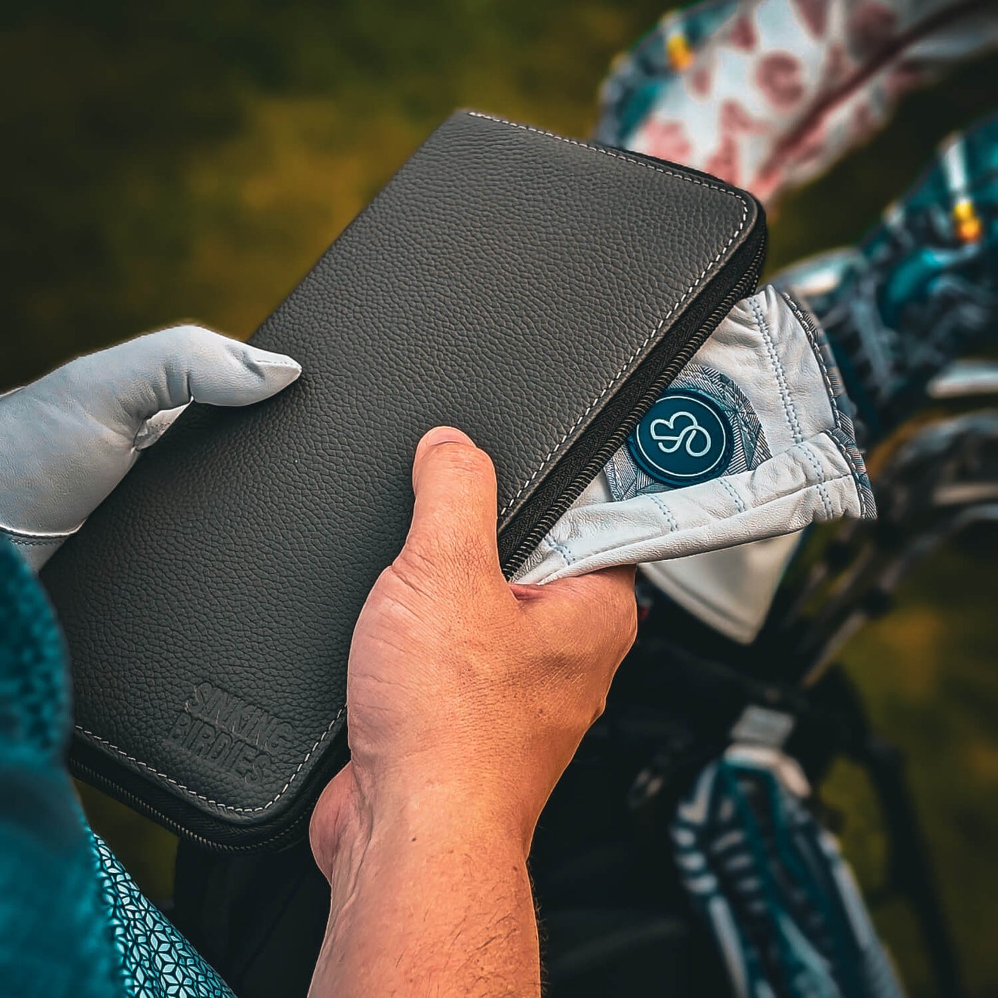 Leather golf glove case