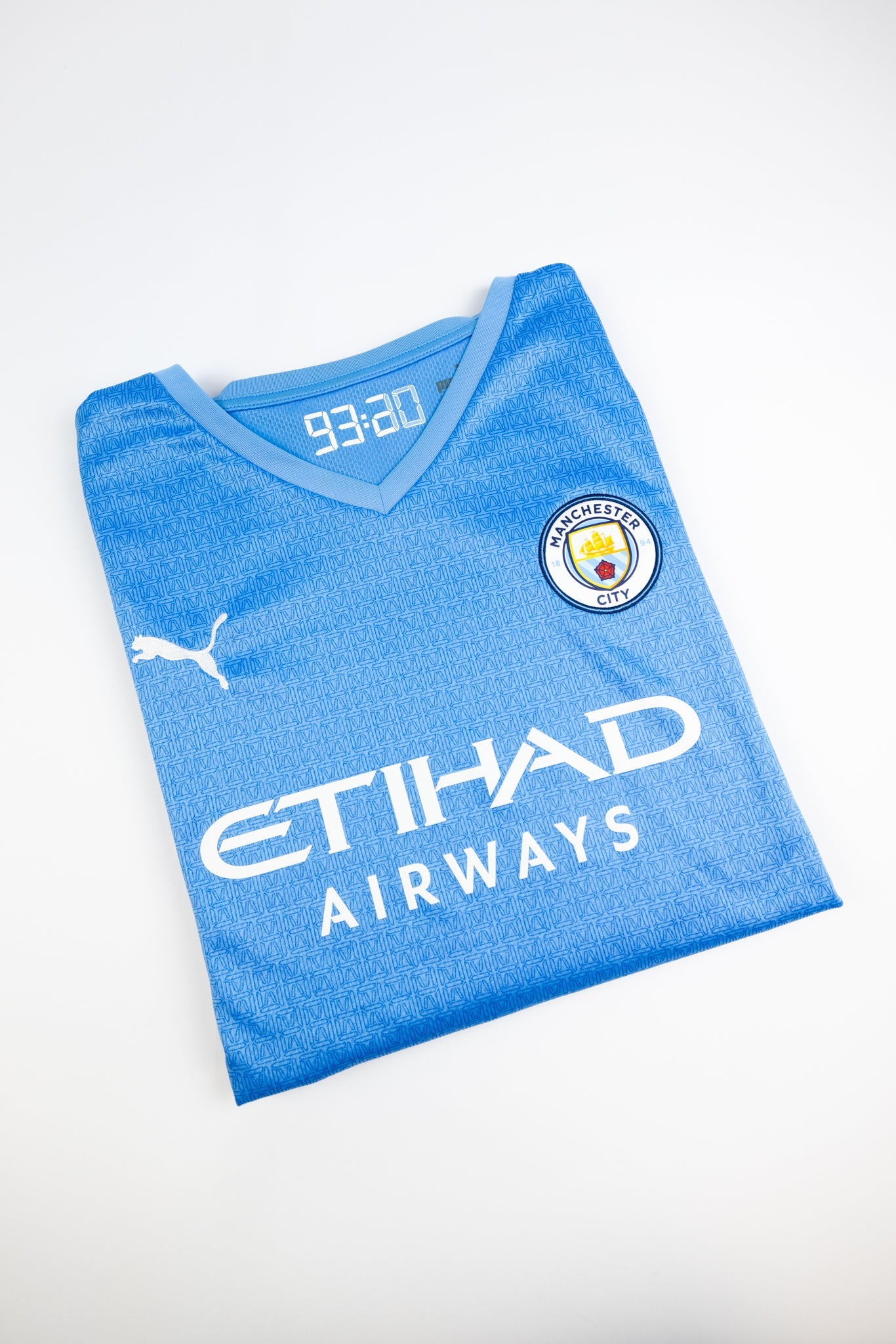 Manchester City 2021-22 Football Shirt (XXL)