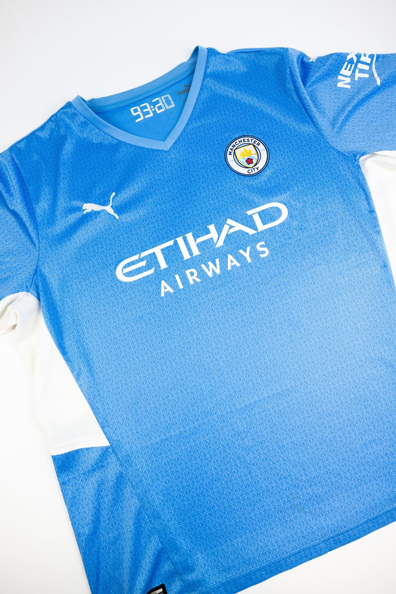 Manchester City 2021-22 Football Shirt (XXL)