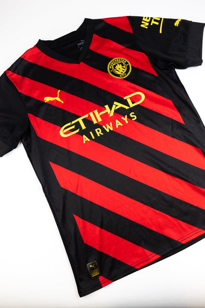 Manchester City 2022-23 Football Shirt (Medium)