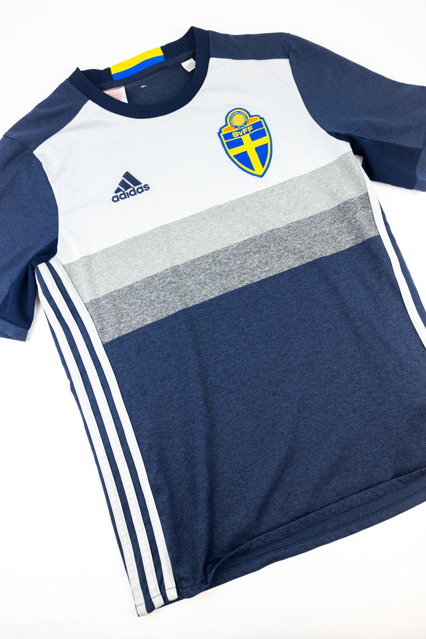 Sweden 2016-17 Football Shirt (Various)
