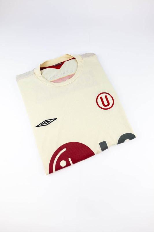 Universitario de Deportes 2004 Football Shirt (XL)