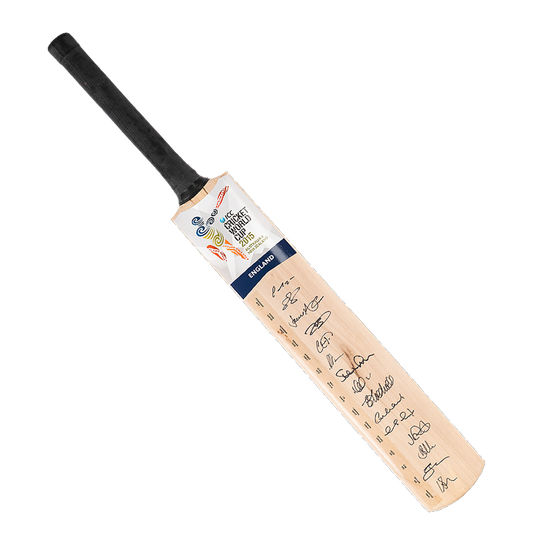 England Team Signed 2015 ICC Cricket World Cup Bat